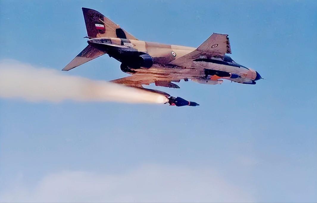 美国黑鸟高空侦察机时速,美国黑鸟侦察机时速有10马赫