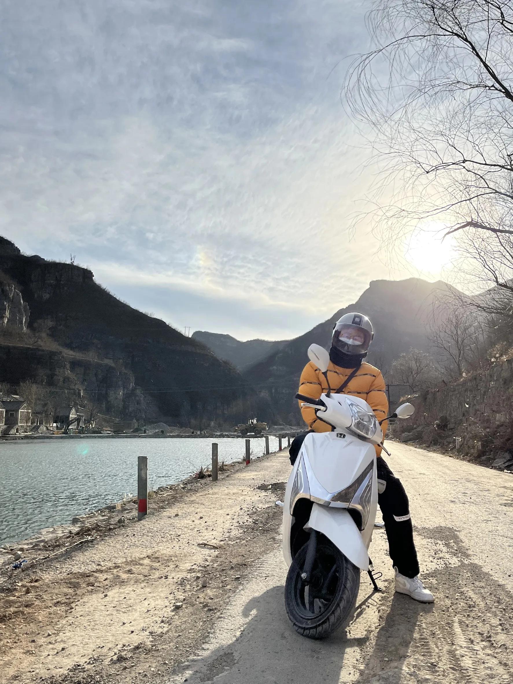 五羊本田佳御旅行视频,老年代步车五羊