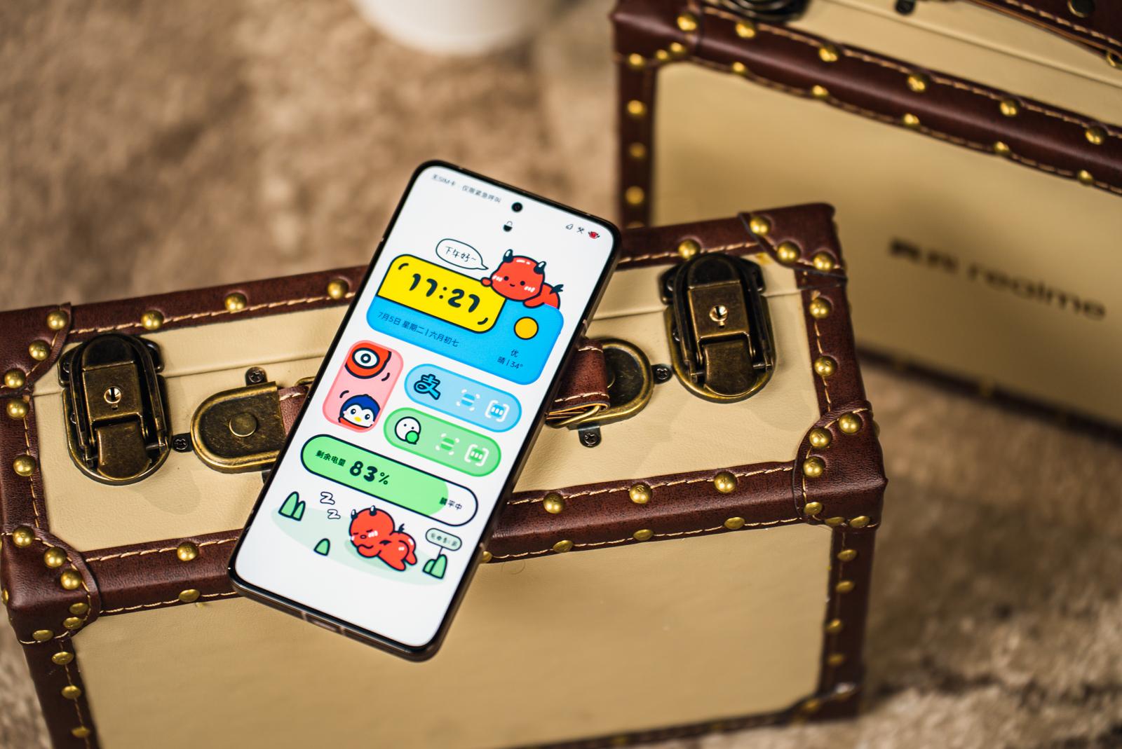 真我gt2大师探索版深度评测,realme真我gt大师探索版和真我gt2