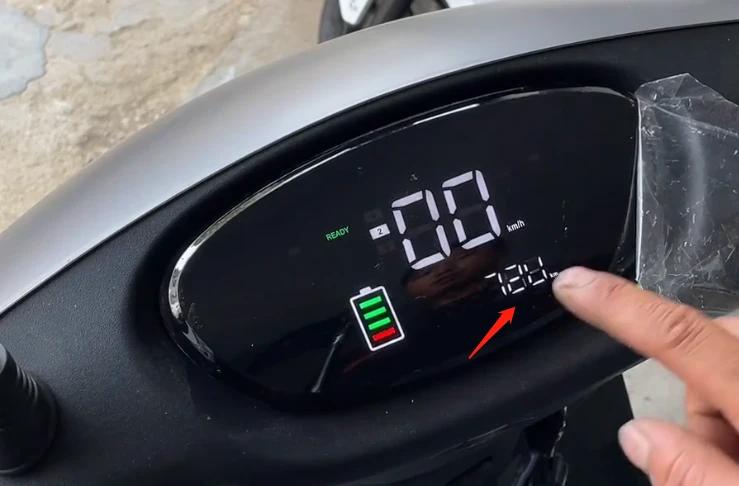 电动车铅酸和锂电可以切换使用吗,电动车铅酸和锂电对比