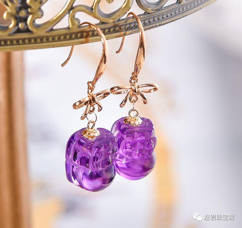 紫水晶左岩,紫气东来的紫水晶