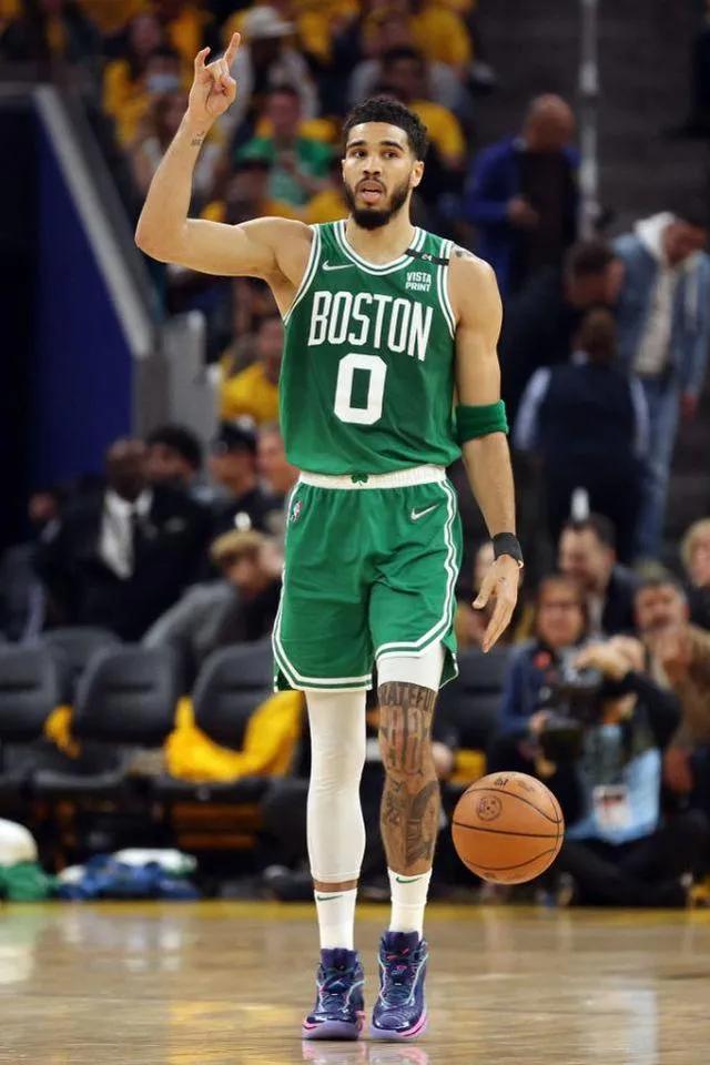 过去10年NBA选秀太邪乎！探花竟然全面强于状元郎…