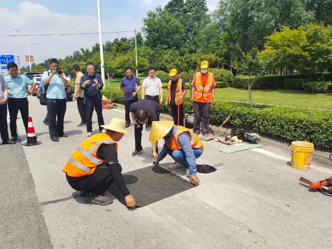 召开公路养护工作推进会,公路养护工作成果展示