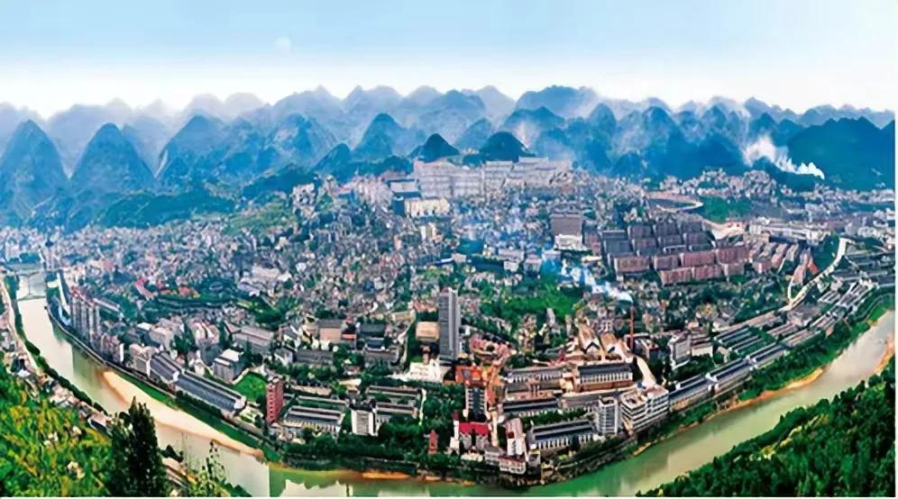 97香港回归纪念二斤装赖茅酒价格,97香港回归纪念赖茅酒多少钱一瓶