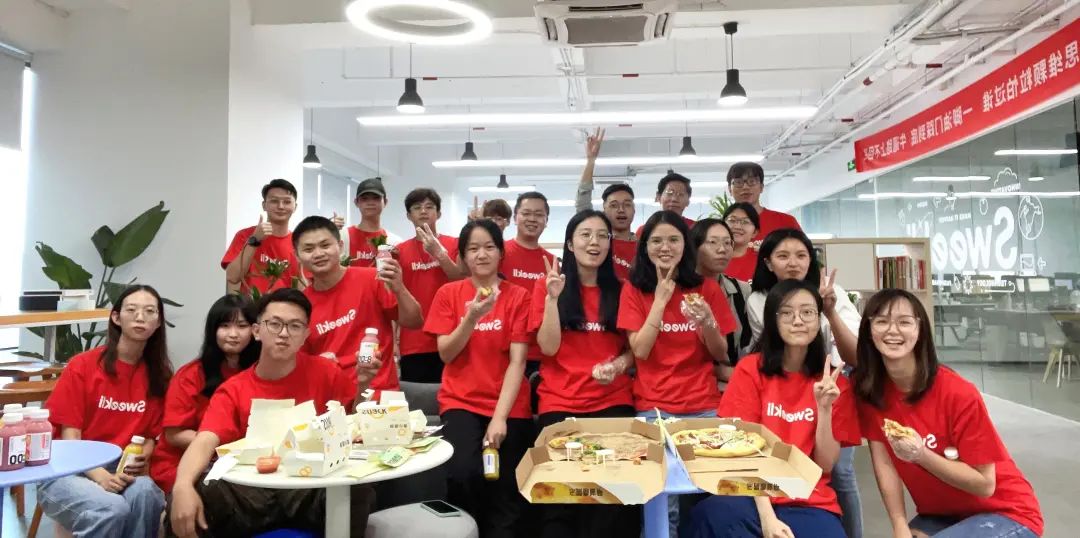 华强北天天抄他作业，国外新品牌追着他跑，这个程序员有点东西