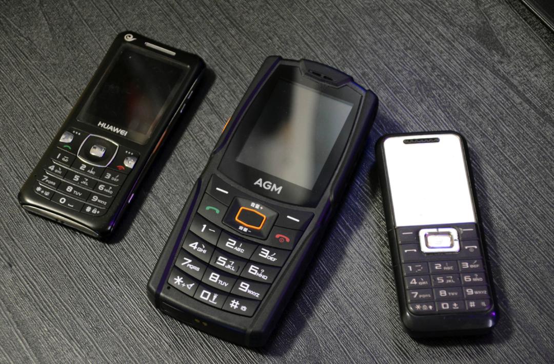 为什么iphone变成外国版了,为什么iphone变成apple