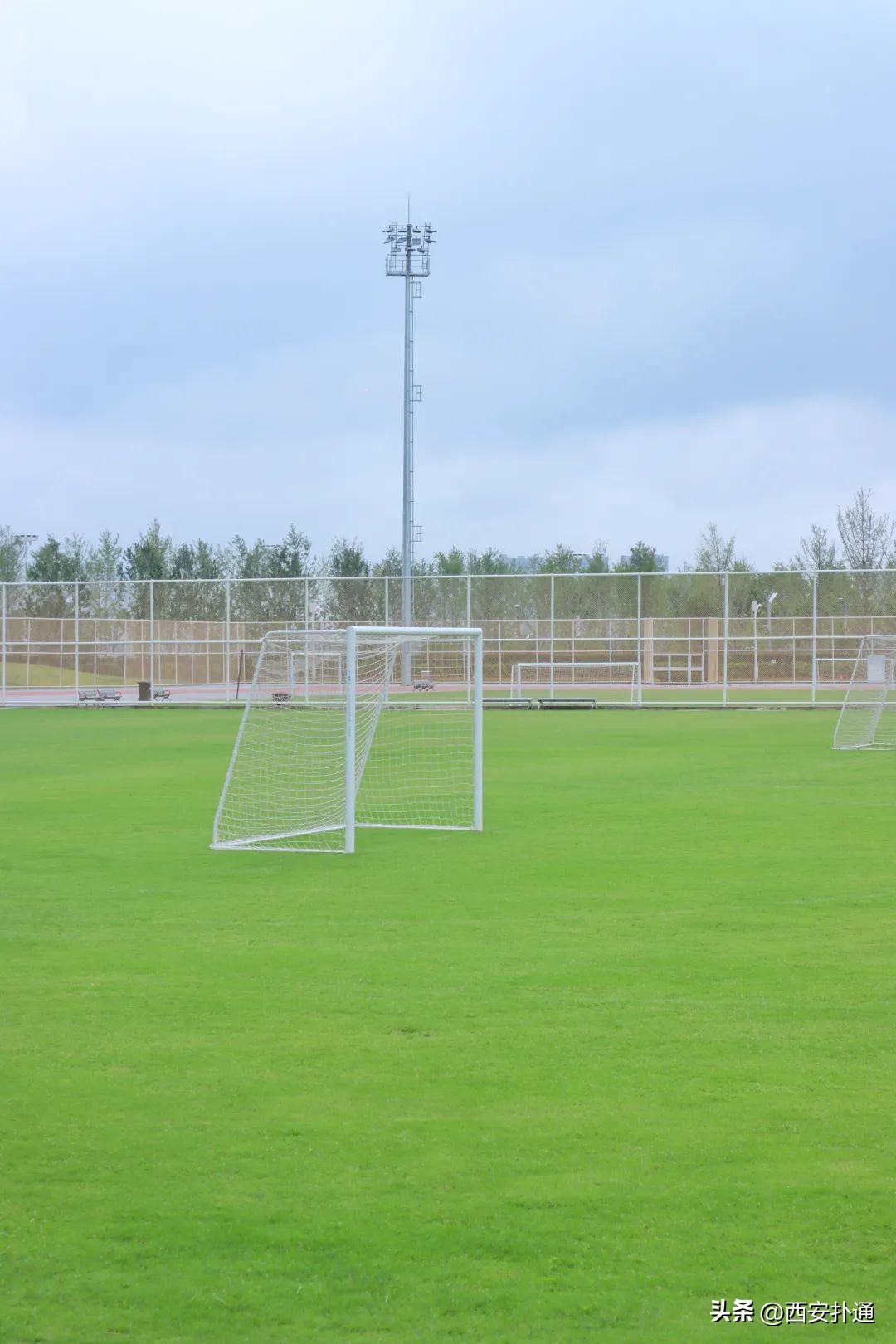 西安奥体中心音乐喷泉现在开放吗,西安奥体中心和兰州奥体中心对比