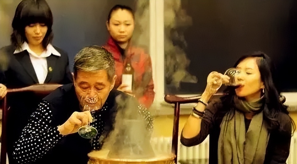 林志玲首次松口谈闪婚,没有家暴单方面离婚