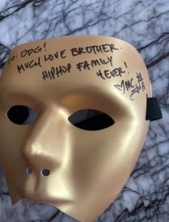 邓典果结婚，杨和苏上热搜，参加婚礼跑错地方了，引来群嘲。