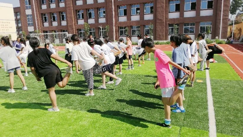 旧貌换新颜焕发出勃勃生机,旧貌换新颜展华丽新姿