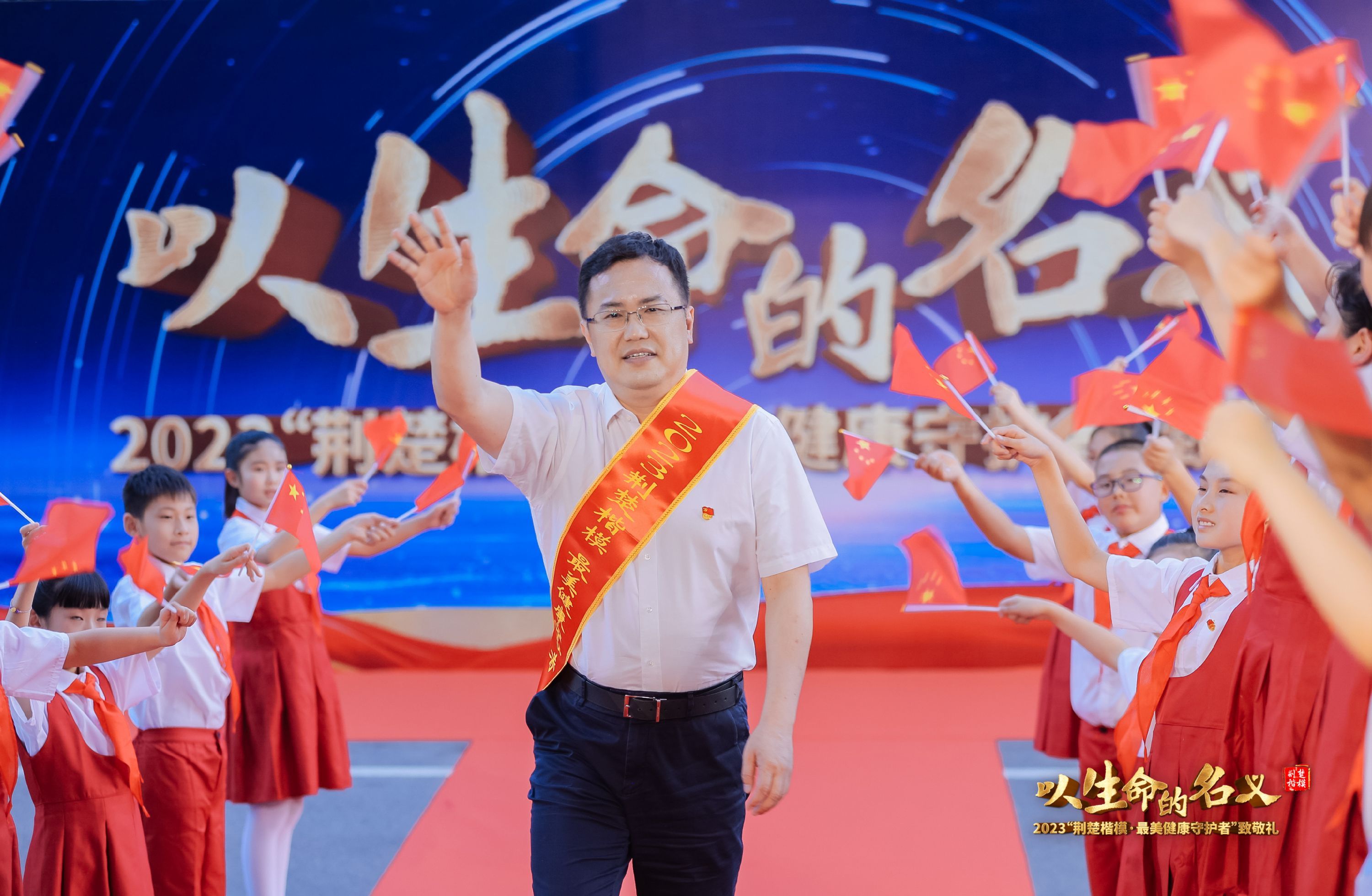 武汉市第四医院骨科是不是最有名,武汉市四医院哪个院区骨科强