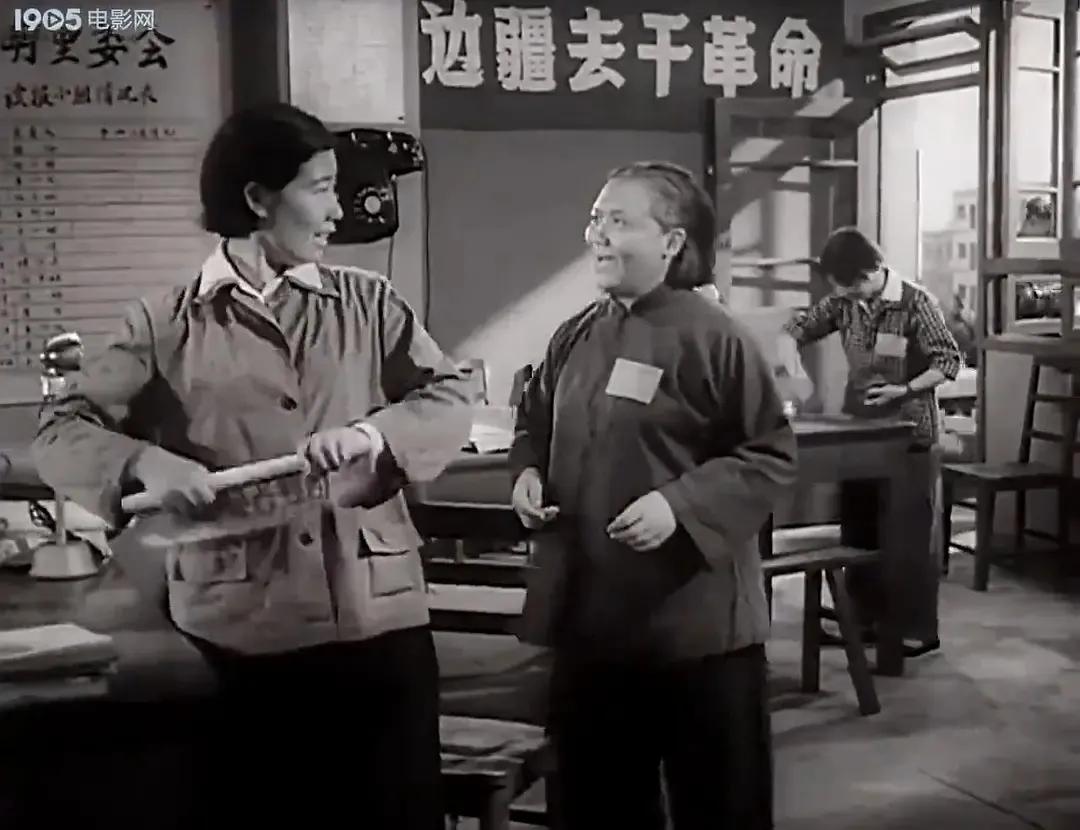 老电影小足球队员在线观看,60年代老电影小足球队员完整版