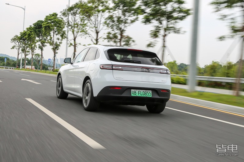 顶着华为光环实力几何打榜测试问界M5四驱性能版