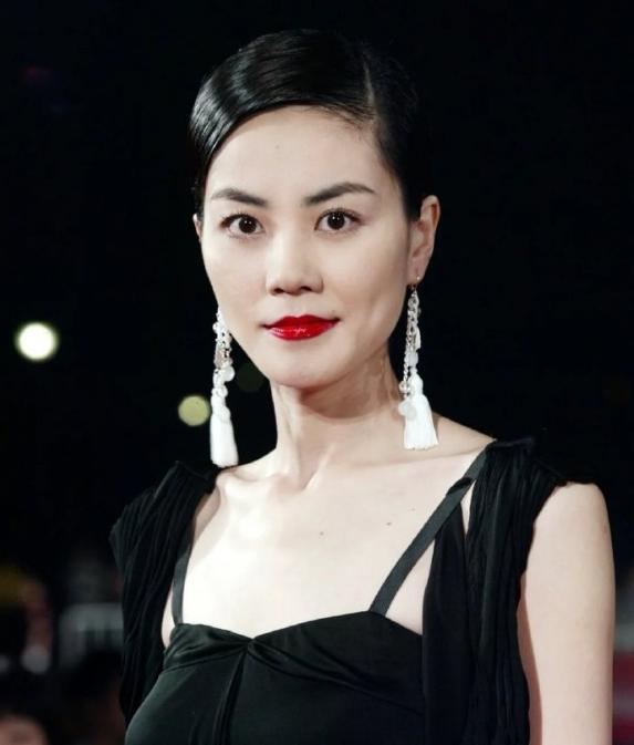 谢霆锋为什么如此喜欢王菲,谢霆锋为何喜欢王菲这么多年