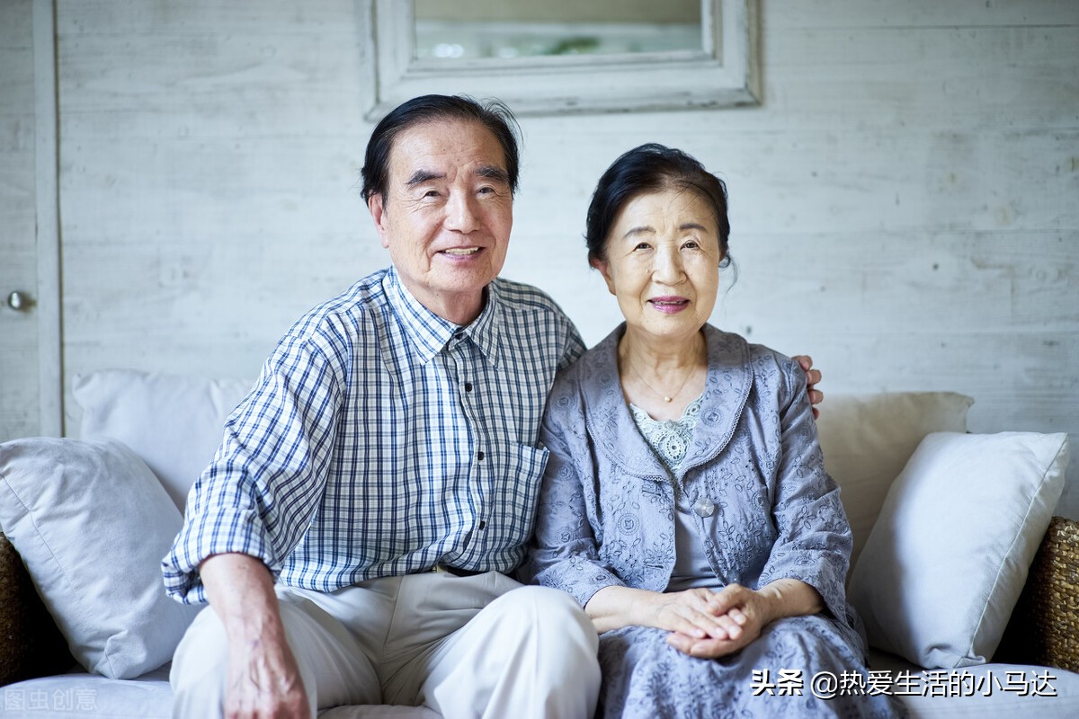 人到晚年老伴走了另一半该怎么办,人到老年怎么办