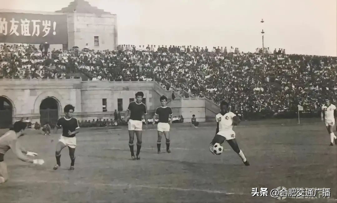 球王贝利去世终年82岁一路走好,球王贝利逝世终年82岁