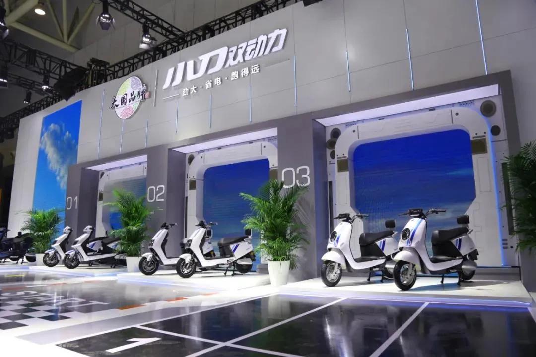 雅迪爱玛小刀电动车怎么选,雅迪小刀新日电动车测评