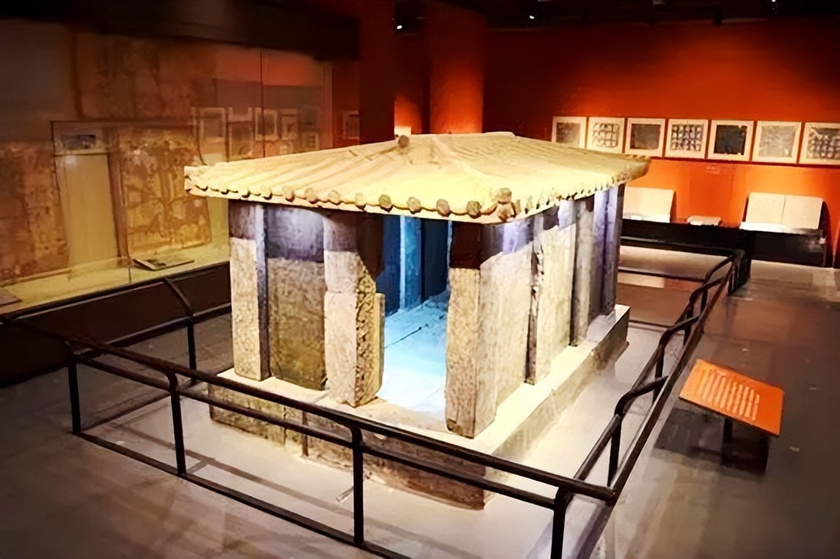 陕西考古发现古墓千年女尸,古墓挖出27吨国宝