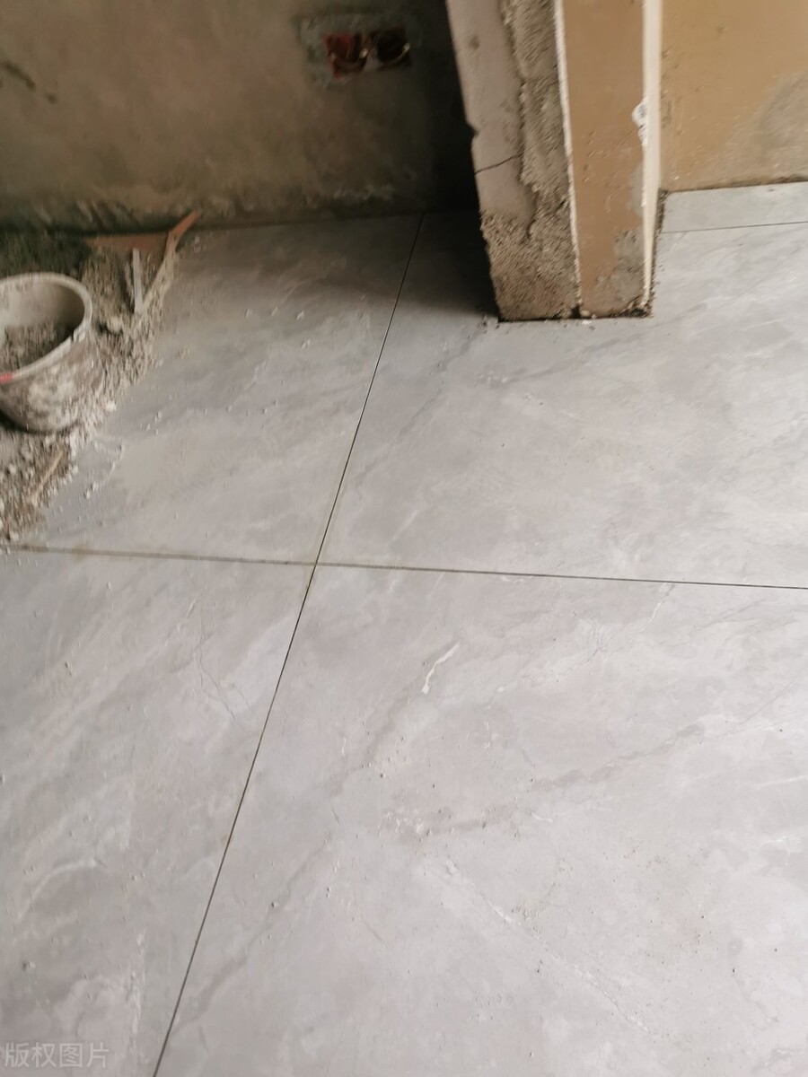 怎么区别美缝剂和环氧彩砂美缝,美缝是环氧彩砂好还是美缝剂好看