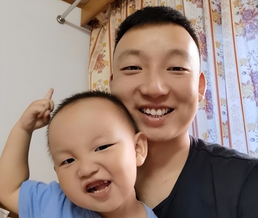 许敏获得姚策病历不违规，小熊发动态向许敏示好，网友：见风使舵