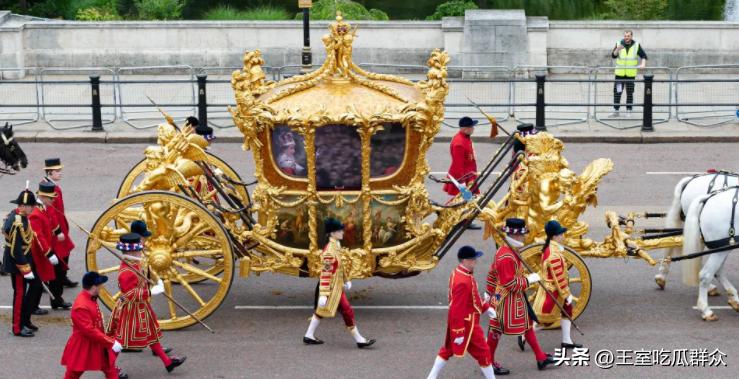 安妮公主参加查尔斯加冕,安妮公主加冕