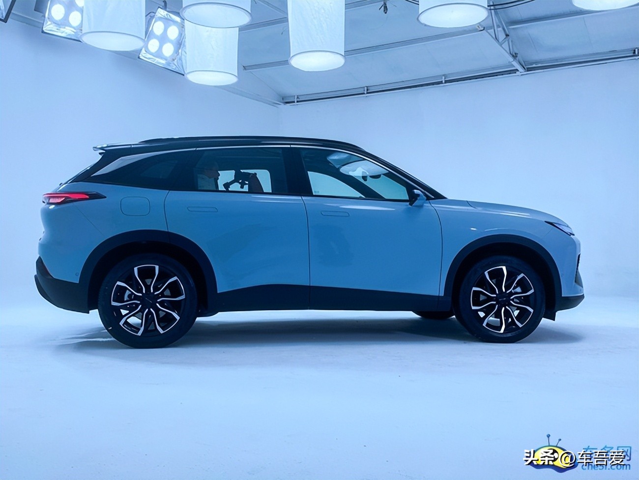 售9.99万起北京汽车魔方正式上市,北京汽车魔方价格