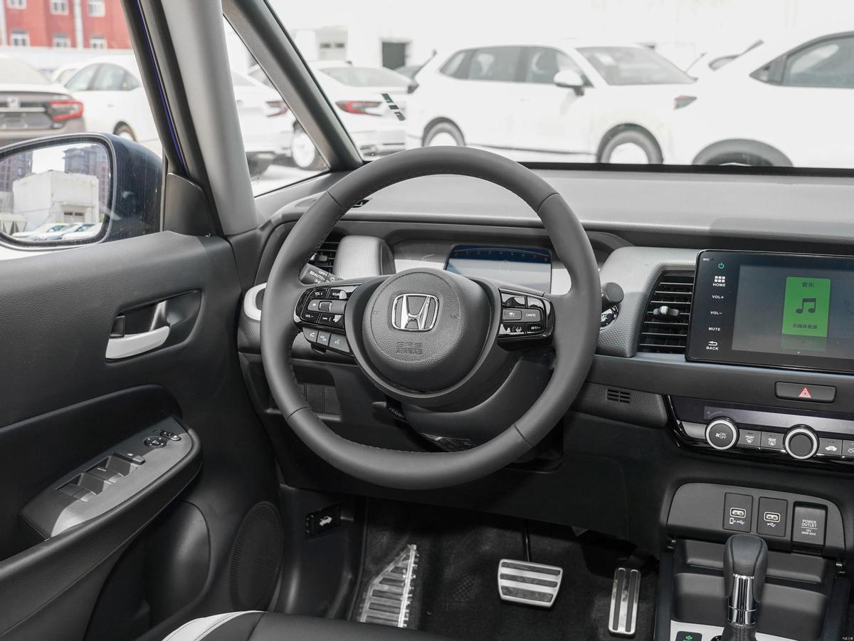 新车推荐5-8万本田飞度,本田第四代飞度顶配配置介绍视频