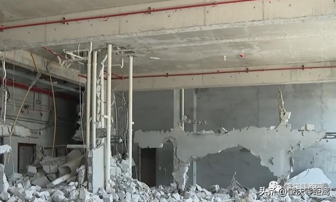 肇庆一业主装修拆墙切柱，不少住户家中开始有裂缝…