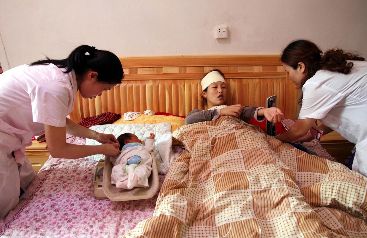 建议强制男性陪休产假一个月,男性强制休产假半年