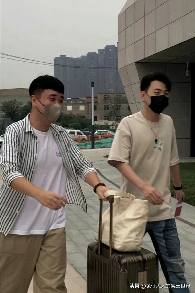 天津德云社靳鹤岚郭德纲,郭德纲靳鹤岚热搜