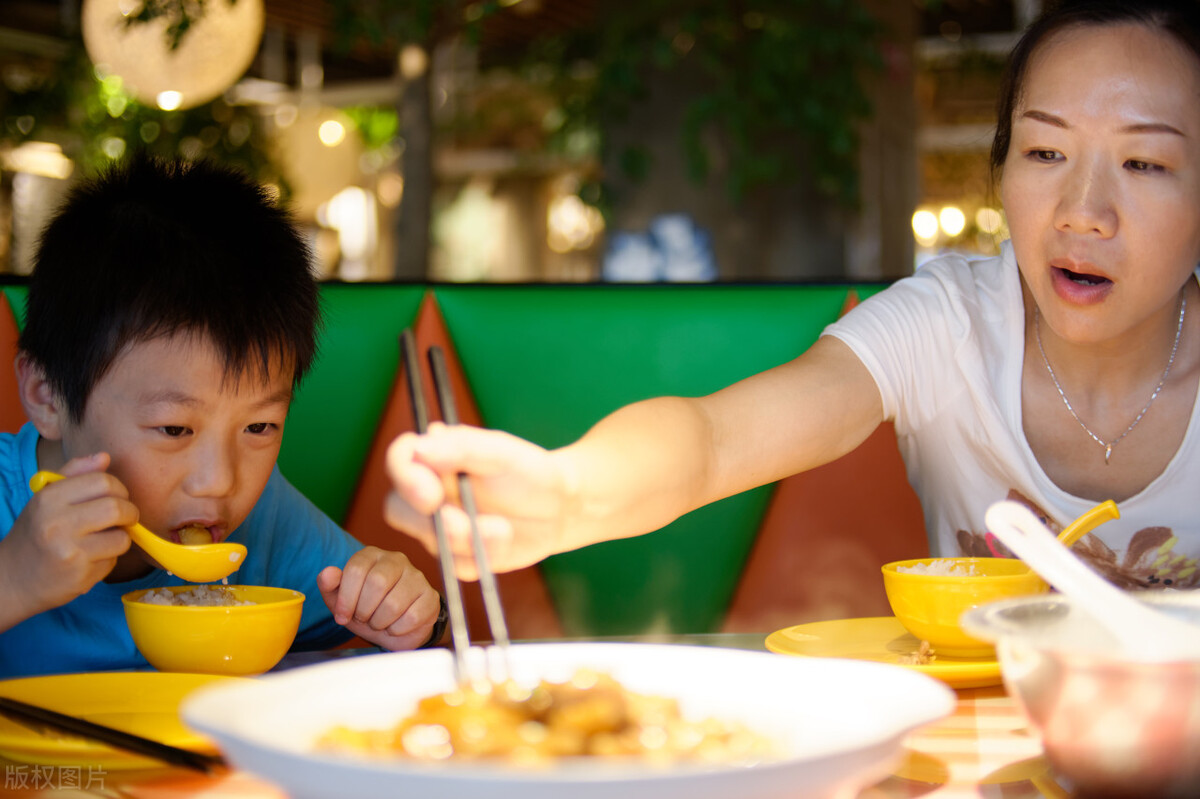 小孩得了手足口病要多久才能好,手足口病孩子出现6个症状要警惕