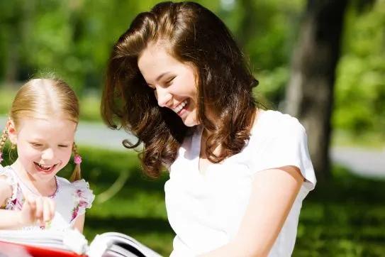 女生高考选什么专业就业前景最好,高考后女孩子学什么专业好点