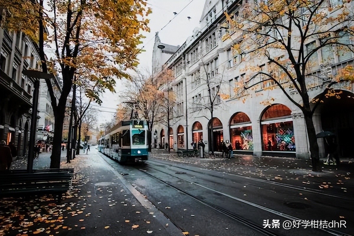 城市公益宣传片公交车让座篇,公益宣传公交