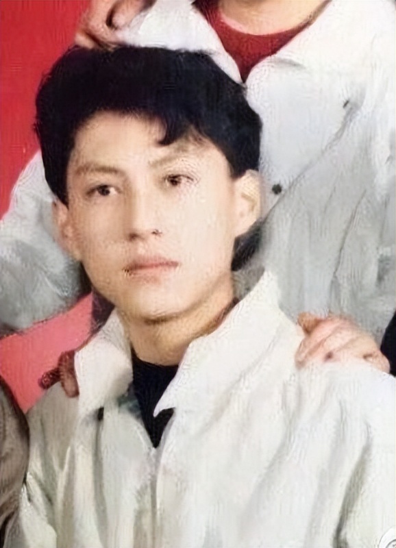 靳东职场沉稳内涵,靳东霸气回应金星