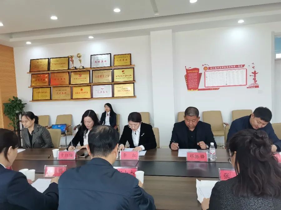 加强教育信息化,加强信息化建设提高管理质量