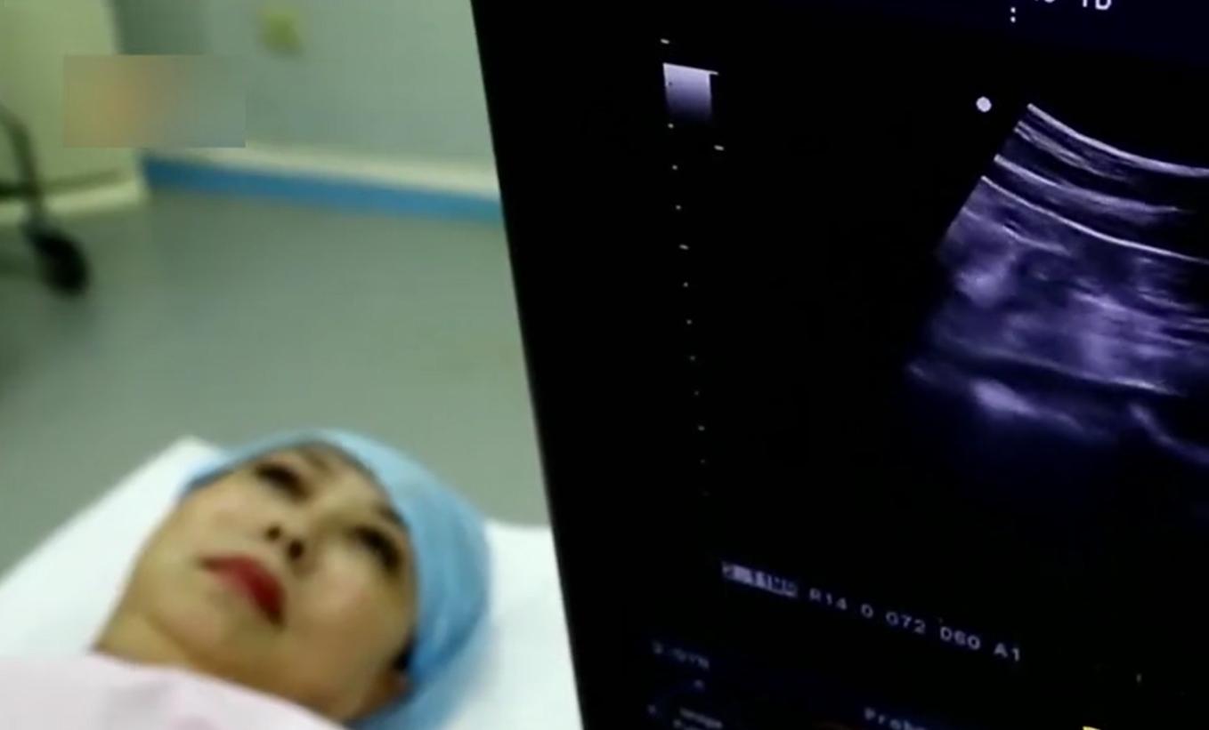 20岁小伙爱上39多岁女老板后续,19小伙子爱上大18岁女老板