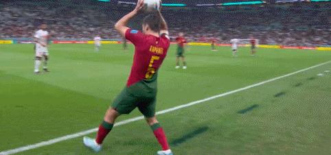 足球世界杯身价大涨的球员,猜猜哪个球员身价最贵九宫格