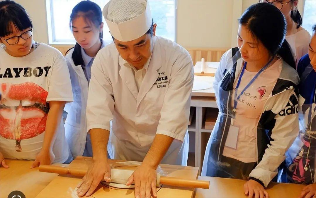 日本乡村振兴案例,日本农村水上乐园