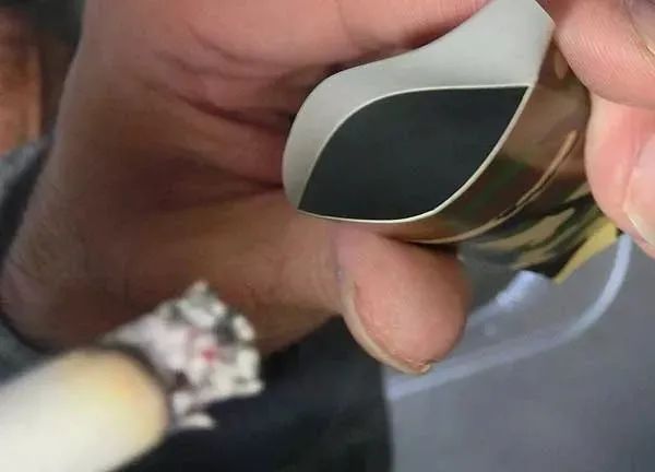 日本的公共吸烟区,日本禁止道路抽烟