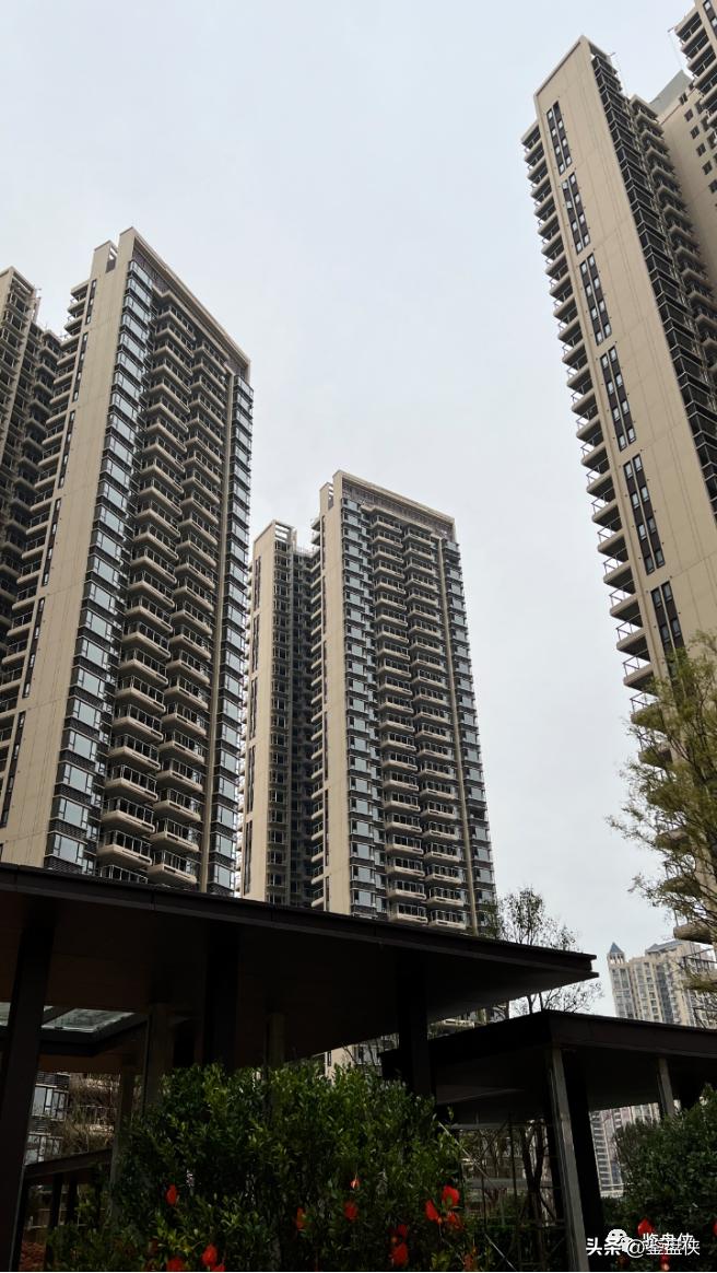 别人交付减配,这家民企加成本冲“鲁班奖”,难怪销量高!