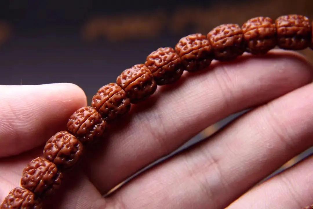 老金刚菩提怎么清理纹路,金刚菩提脖串什么纹路的好