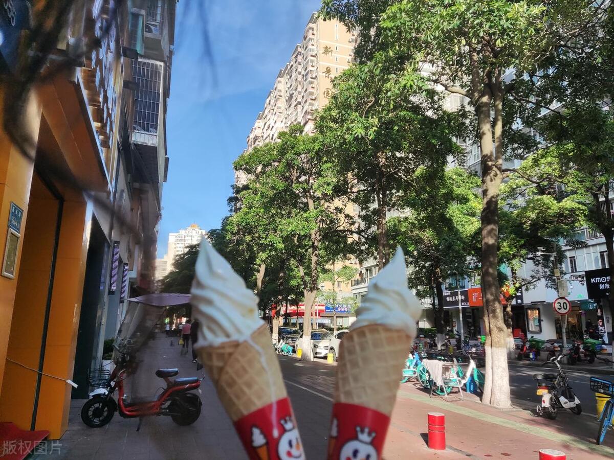 蜜雪冰城加盟店需要多少钱？蜜雪冰城奶茶店加盟条件和费用