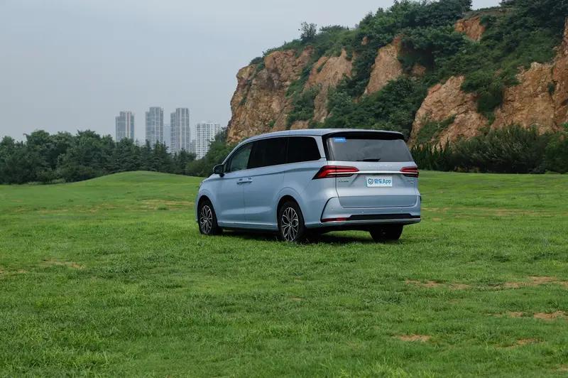 荣威imax8ev安全纯电舒适介绍,荣威imax8纯电版试驾