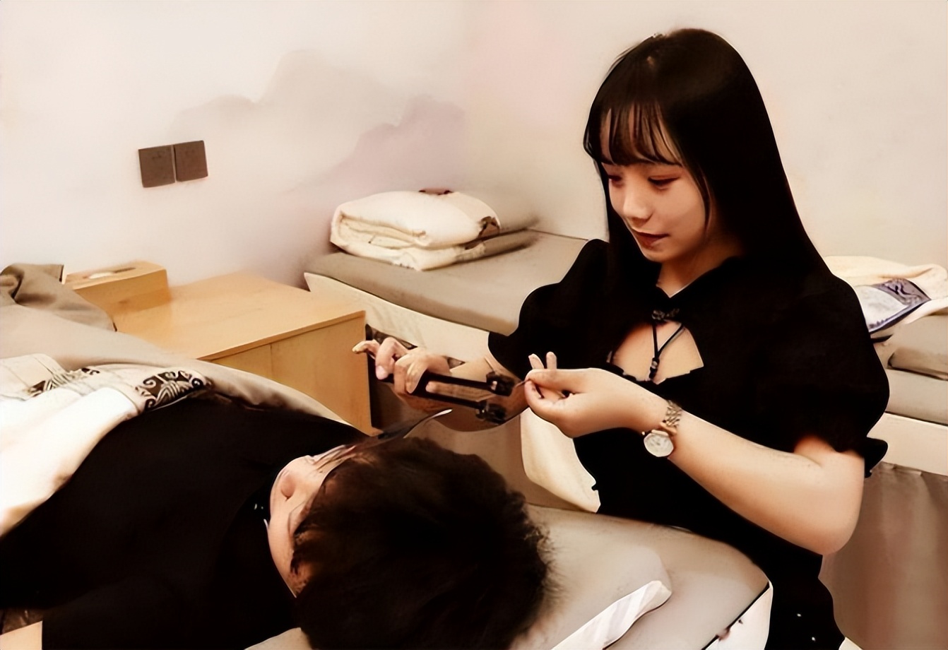 采耳是不正经的行业吗,采耳行业暴利的原因有哪些