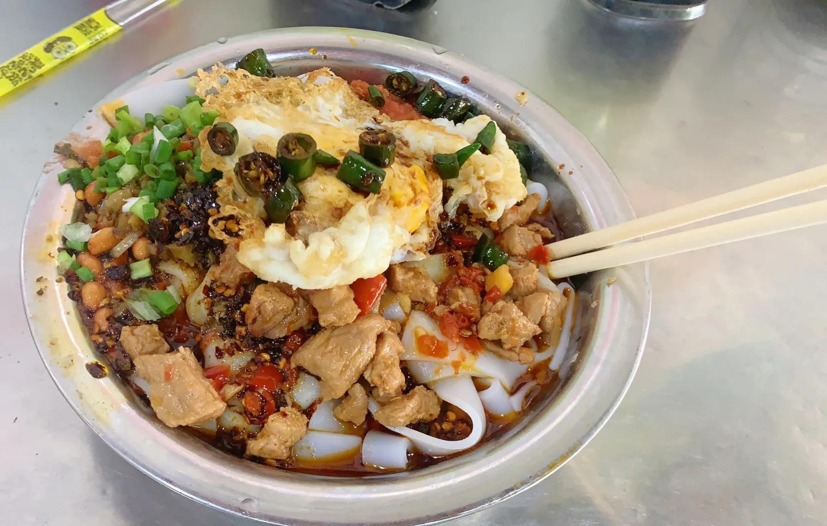 贵州人早餐喜欢吃什么粉,贵州特色早餐粉面