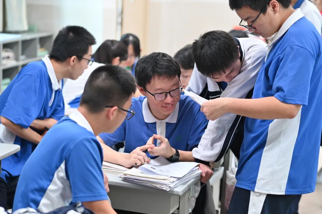 深圳中考第一天现场,深圳中考第一现场