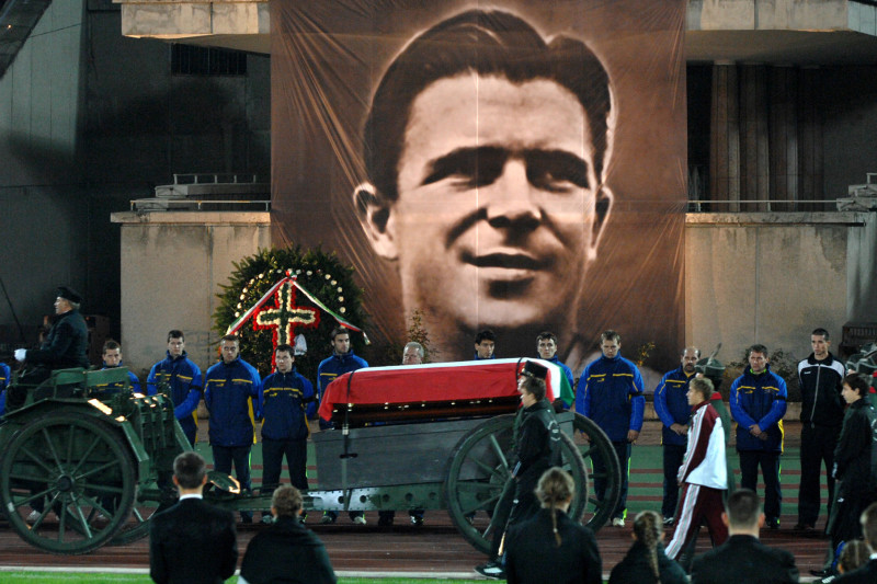 世界杯历史最佳球员排名,2022年世界杯出线球队排名