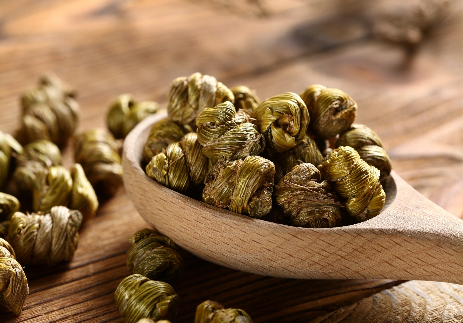 经常口干舌燥喝水不解渴西医,倪海厦针灸治疗口干舌燥怕冷