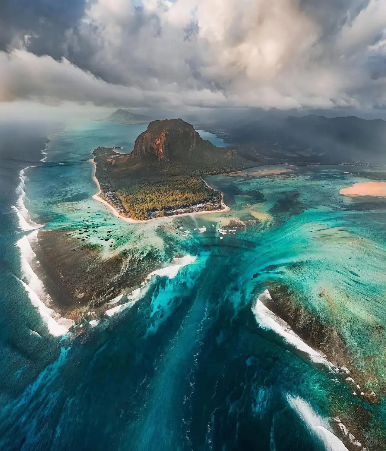 非洲毛里求斯是非洲最富裕的国家,华人云集,还对中国人免签