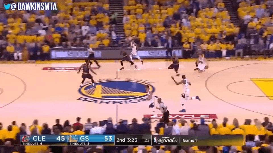 用一生来对抗傲慢与偏见，万字长文记录库里的乔丹精神